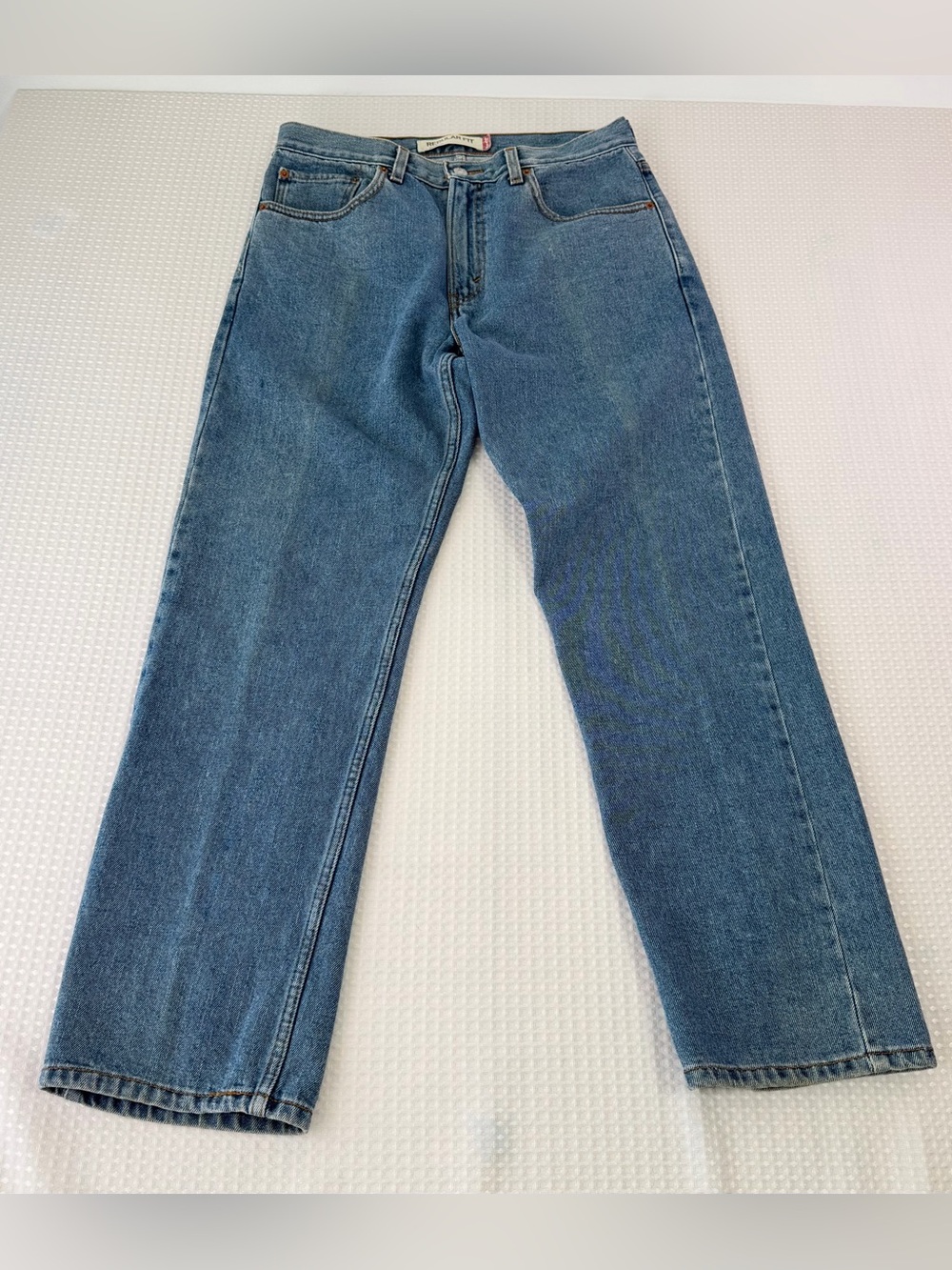 Levi's Men's 505 Denim Jeans Medium Wash Regular Fit Classic Cotton Size 33x30